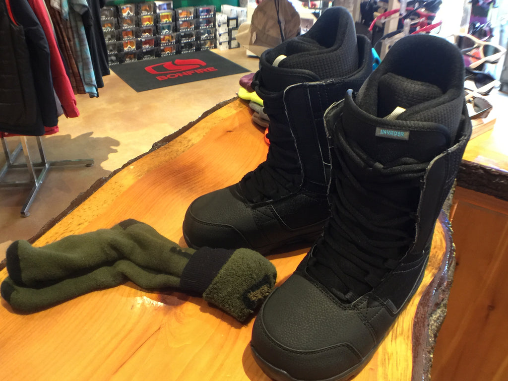 How To Try On Your New Snowboarding Boots