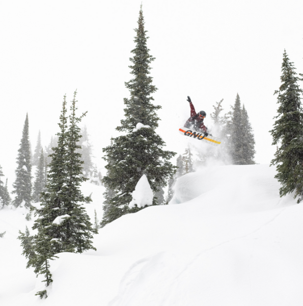 GNU Antigravity Snowboard 2024